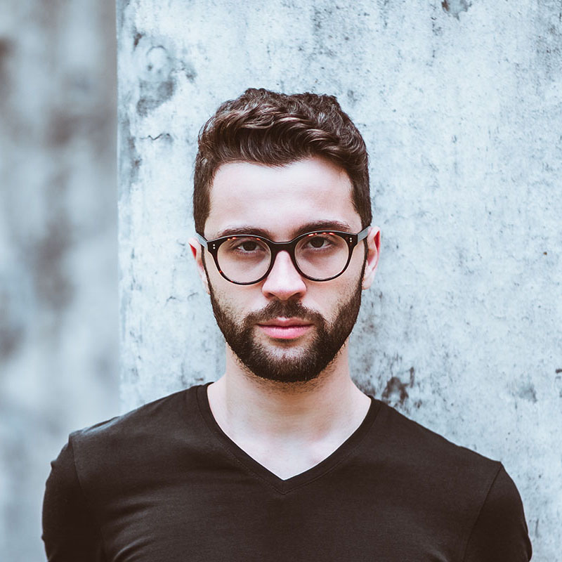 serious-young-man-in-glasses-portrait-2021-12-09-17-13-54-utc.jpg serious-young-man-in-glasses-portrait-2021-12-09-17-13-54-utc.jpg